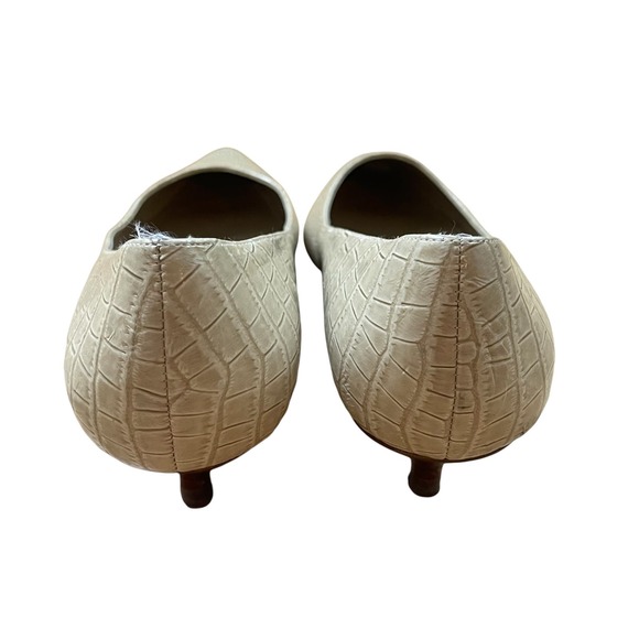 Ellen Tracy Page Pointed Toe Kitten Heel Cream Women’s Size 9.5 - Picture 7 of 11